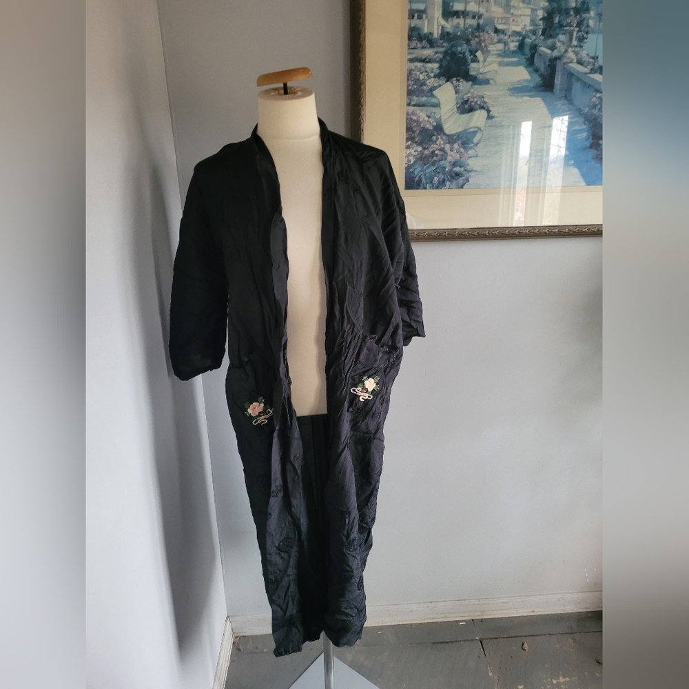 Vintage Health Shanghai China Embroidered Black Robe Size S/M